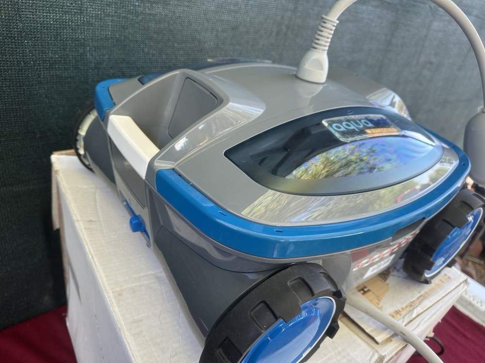 Aquabot Rapids XLS – Robotic Pool Cleaner