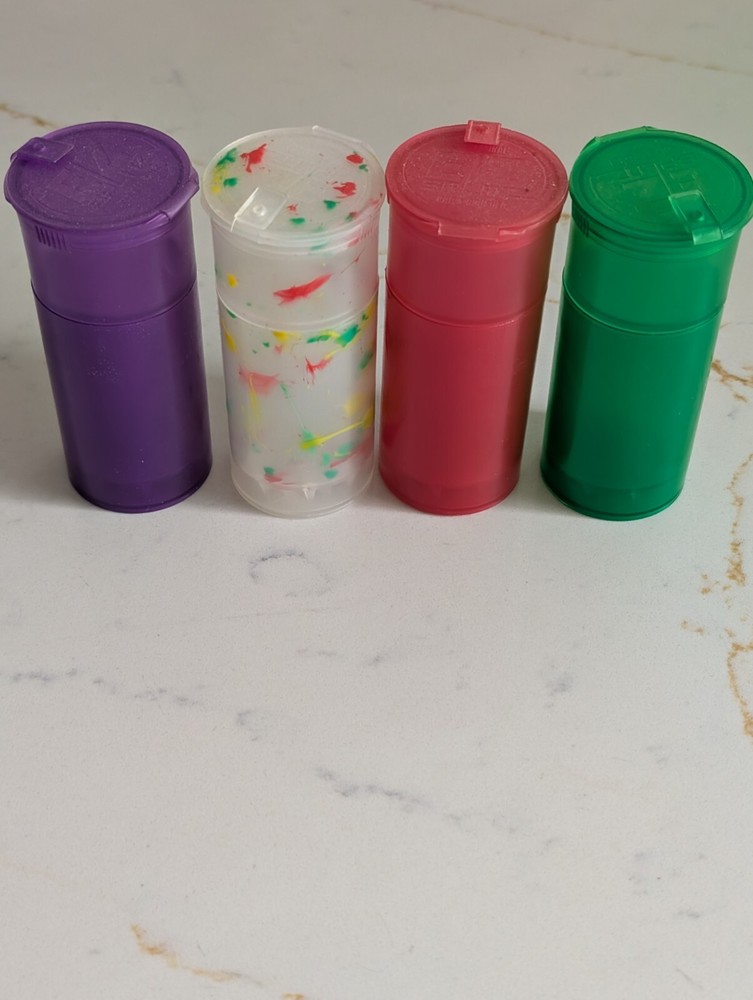 4 X EZ Splitz Container With Built In Grinder