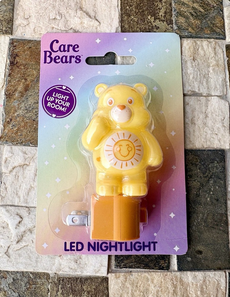 CARE BEARS FUNSHIND BEAR FIGURAL LED NIGHTLIGHT NIP