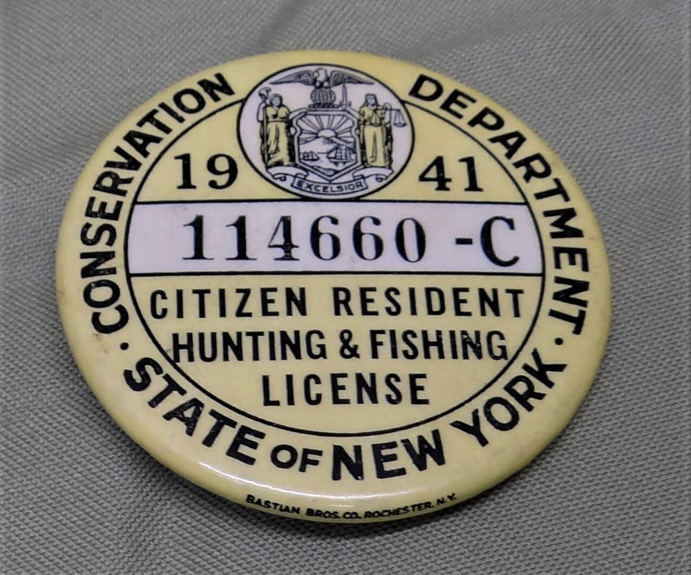 Two Original NY Hunt-Fish Pinbacks, 1 3/4", 1938 & 1941