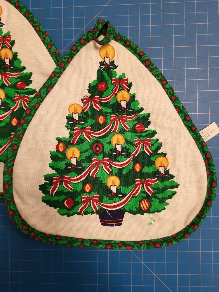 Christmas Tree Potholders Set 2 Holiday Kitchen Decor Cotton Polyester Blend