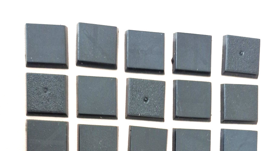 Games Workshop Warhammer 20mm  Bases (10)