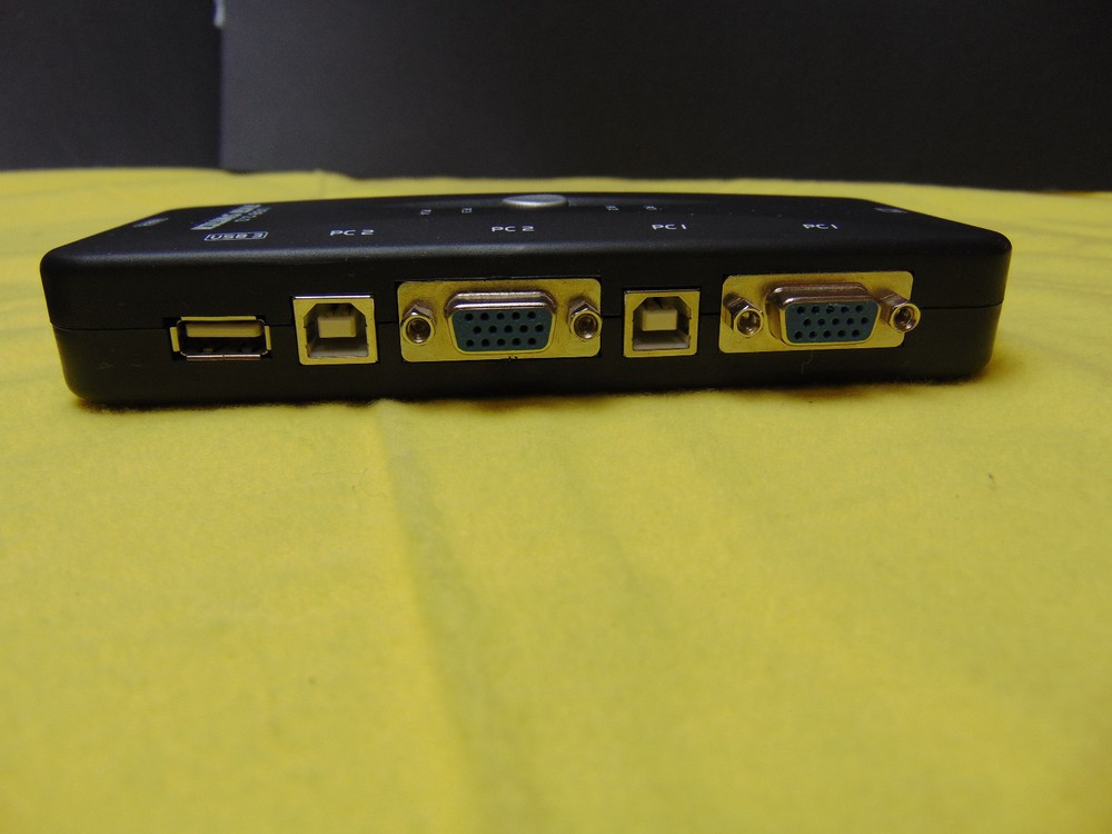USB 2.0 4 Port KVM Switch