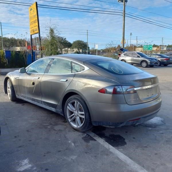 TESLA S 2015 Battery 479493