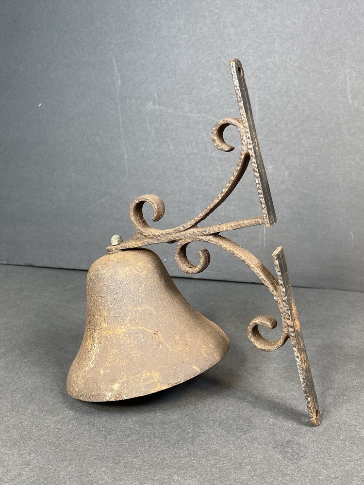 Decorative Cast Iron Bell With Mounting Bracket Decorative Garden Accent