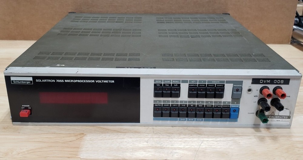 Schlumberger Solartron 7055 Microprocessor 5.5 Digit Voltmeter Tested/Working