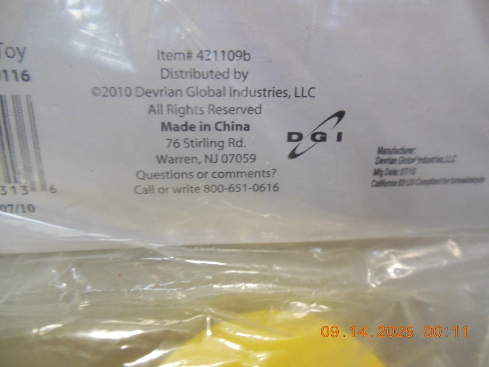 Wooden Pull Behind Ducks One small 1 bigger new and used