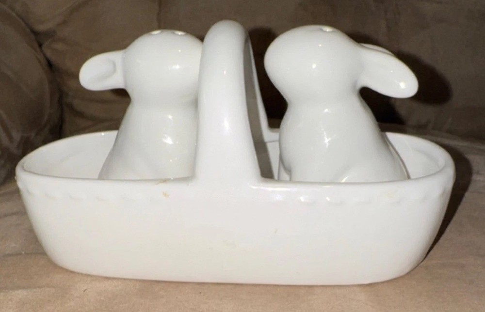 Ceramic Bunny Salt & Pepper Shakers Set