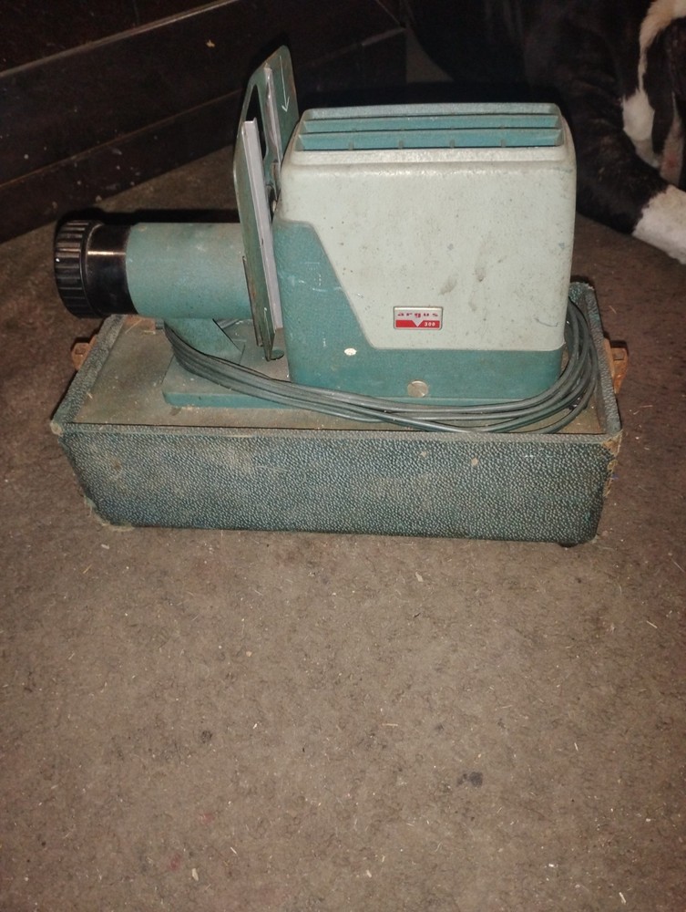 Vintage Argus 300 Slide Projector Tested Working