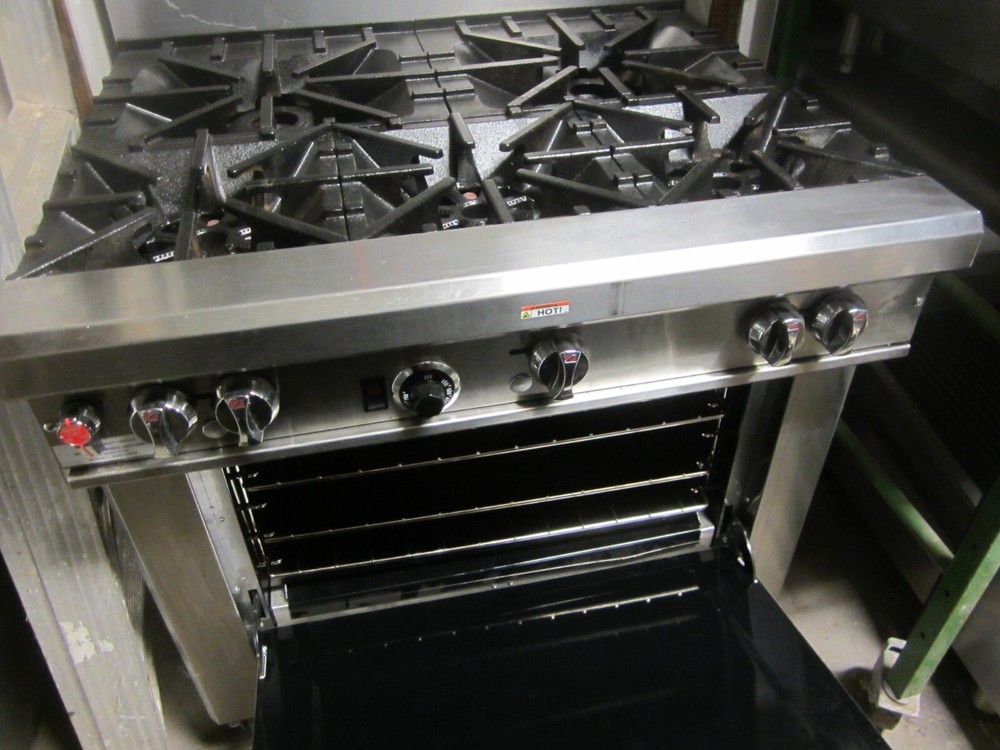 Southbend H4366A Ultimate Restaurant Range 179,000 BTU