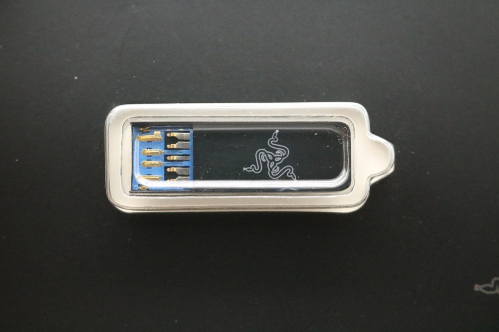 Razer Thumb Drive 8GB Flash Memory Card