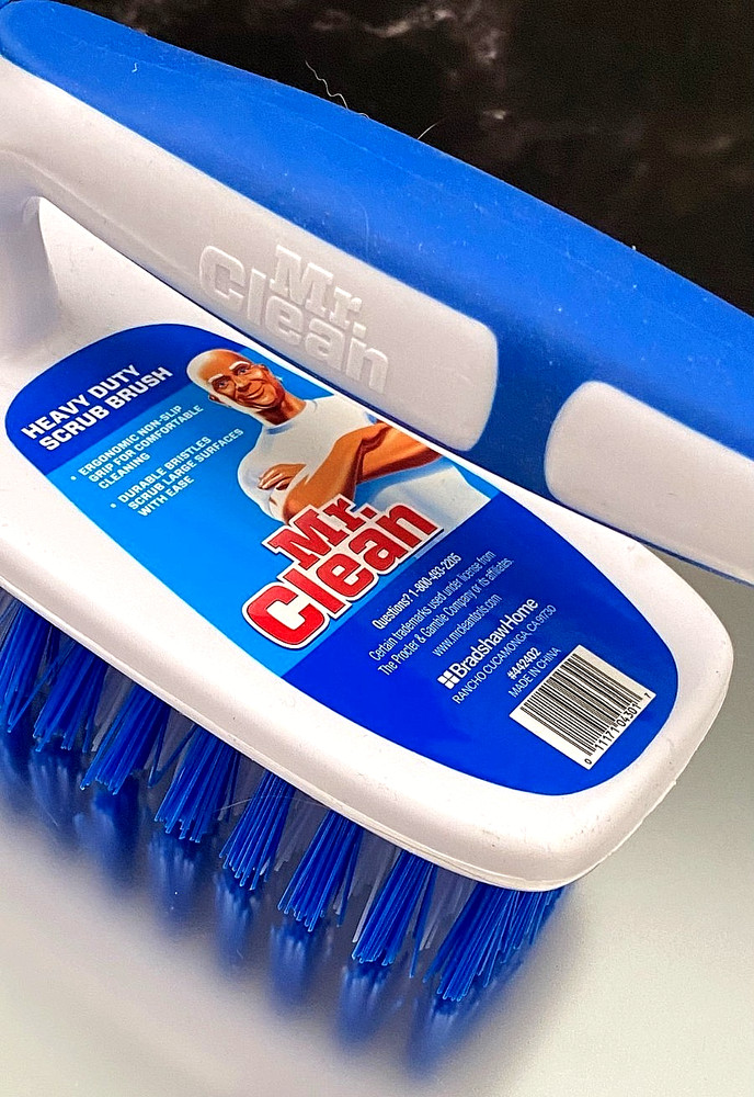 Mr. Clean Multi-Purpose Handheld Scrub Brush – Heavy Duty Bristles & Handle