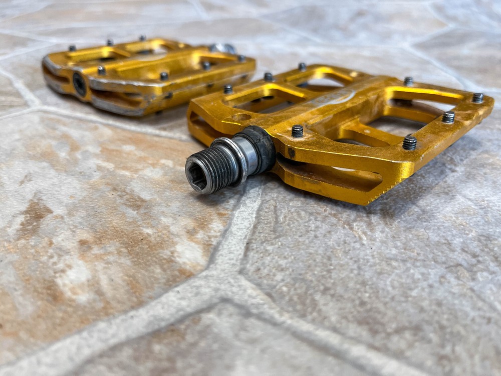 NRG Gold platform pedals