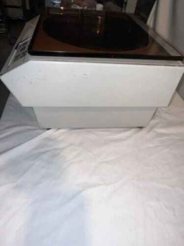 Sakura 4325 Cyto-Tek Centrifuge