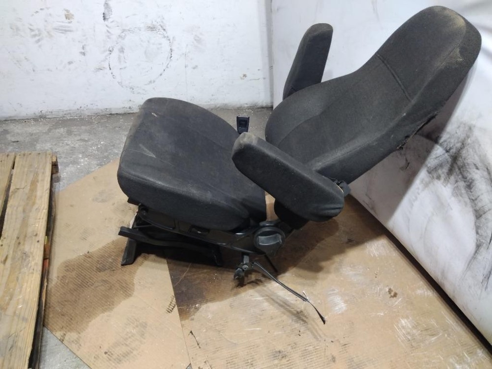 Replaces 2021 FREIGHTLINER M2 106 FRONT SEAT , CO