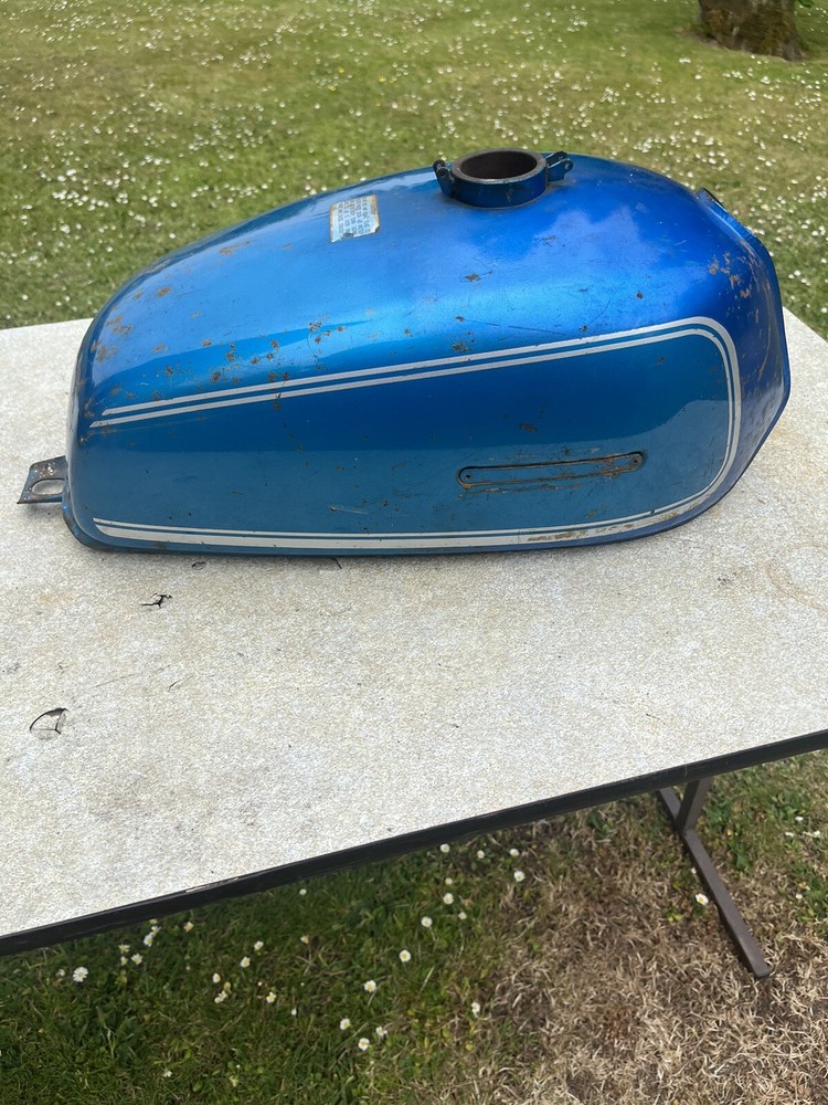 Suzuki Gt250 Fuel Tank