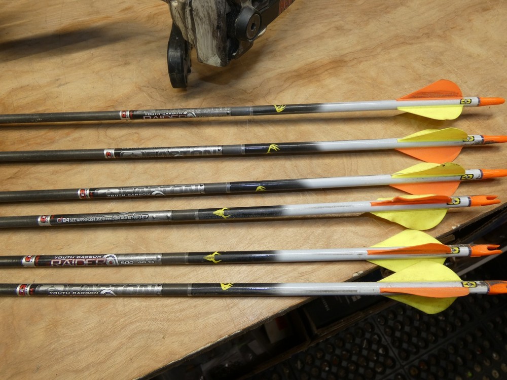 Barnett Archery Hunter XTreme Right Hand Compound Bow Setup Arrows Release +