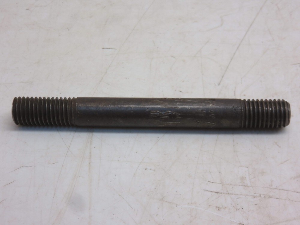 K2198R John Deere Stud For B, G, GP, GPWT, GPO