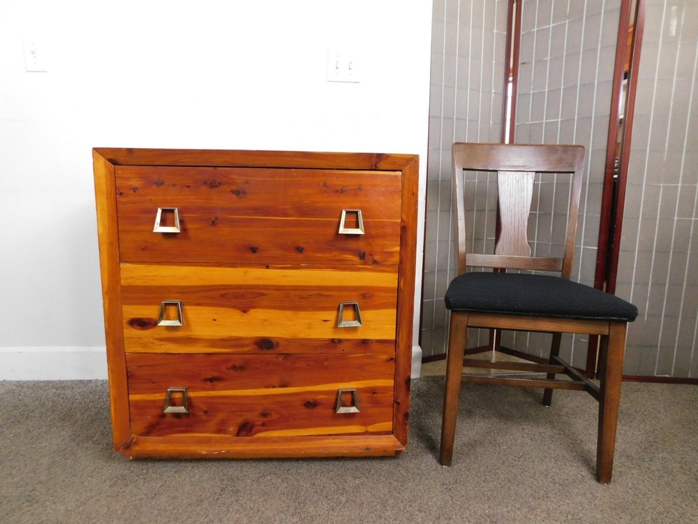 1950s Mid Century Live Edge Solid Cedar 3 Drawer Bachelor CUBE Chest Dresser HOT