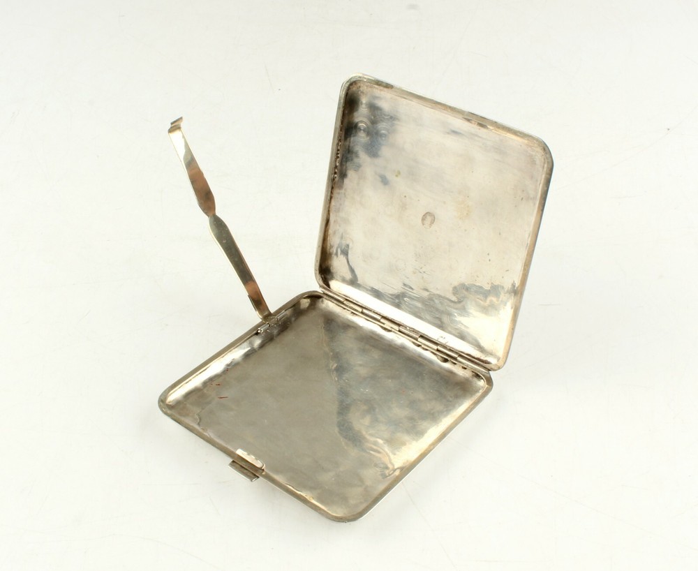 *Vintage Thai Sterling Silver Cigarette Holder Case