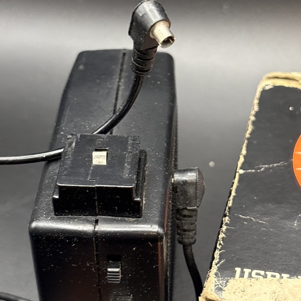 Vivitar Electronic Flash Model 102