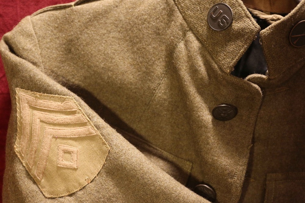 US WW1 AEF Jacket with Verdun Medal in Pocket