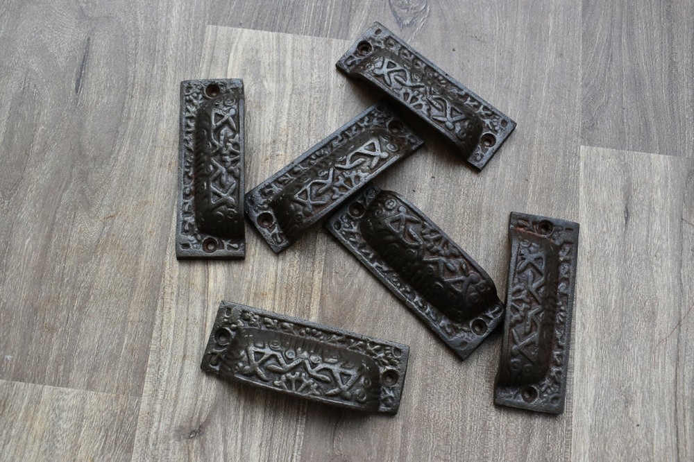 Victorian cast iron Cup cabinet drawer door knobs handles pull rustic 6 pcs