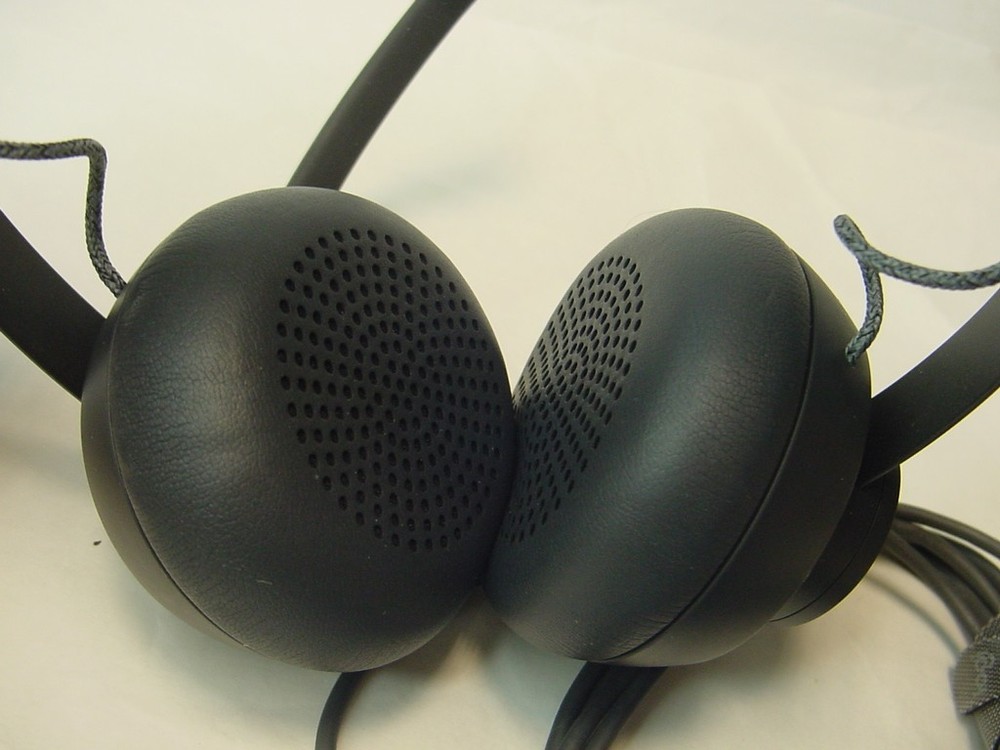 LOGITECH LOGI ZONE WIRED USB-C USB NOISE CANCELLING HEADSET