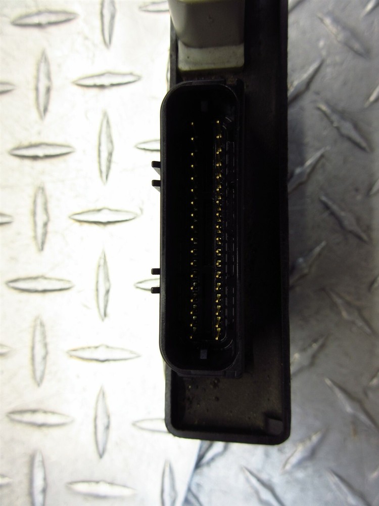 2014 09-15 Triumph Thruxton 900 OEM ECU Ignitor CDI ECM Computer Engine Module