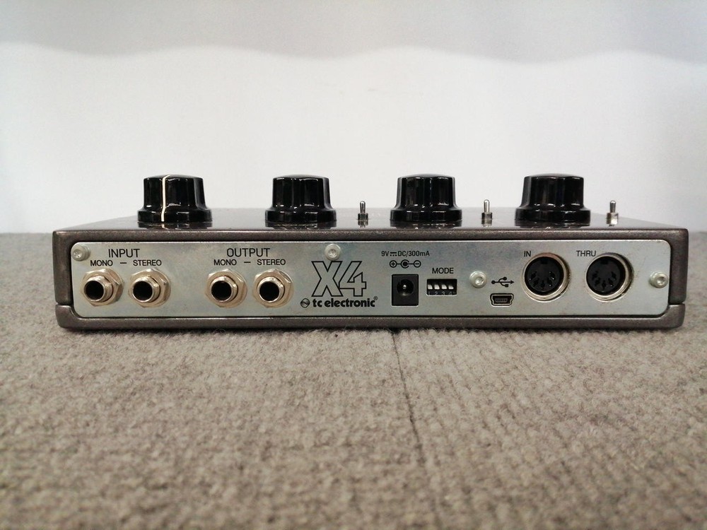 TC ELECTRONIC DITTO X4 LOOPER