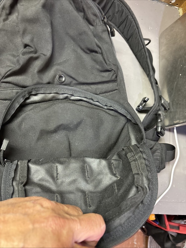 Camelback M.U.L.E MG Hydration System Backpack w/new Bladder 100 oz 3 Liter Blk