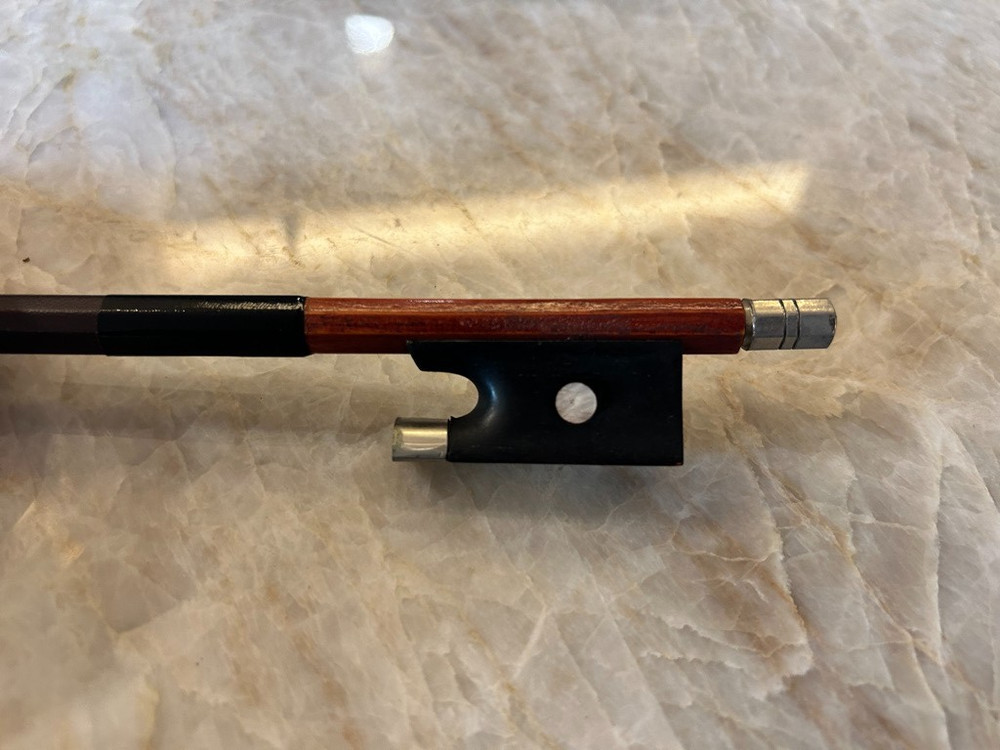 Violin bow 4/4