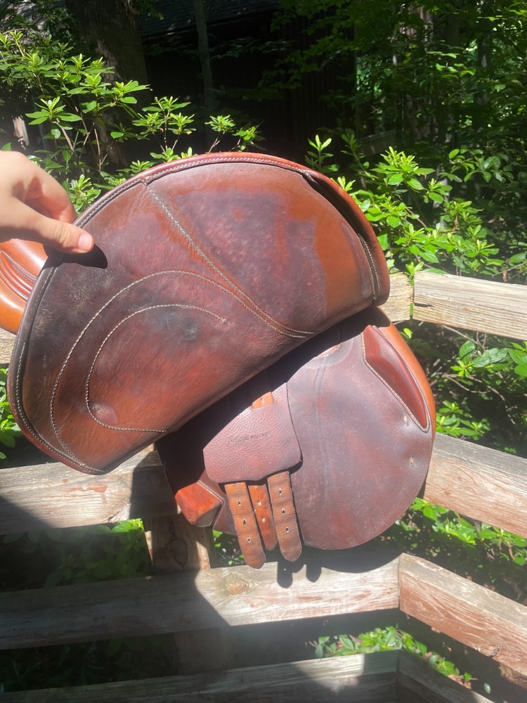 English Jumping Saddle Antares 17" 2011