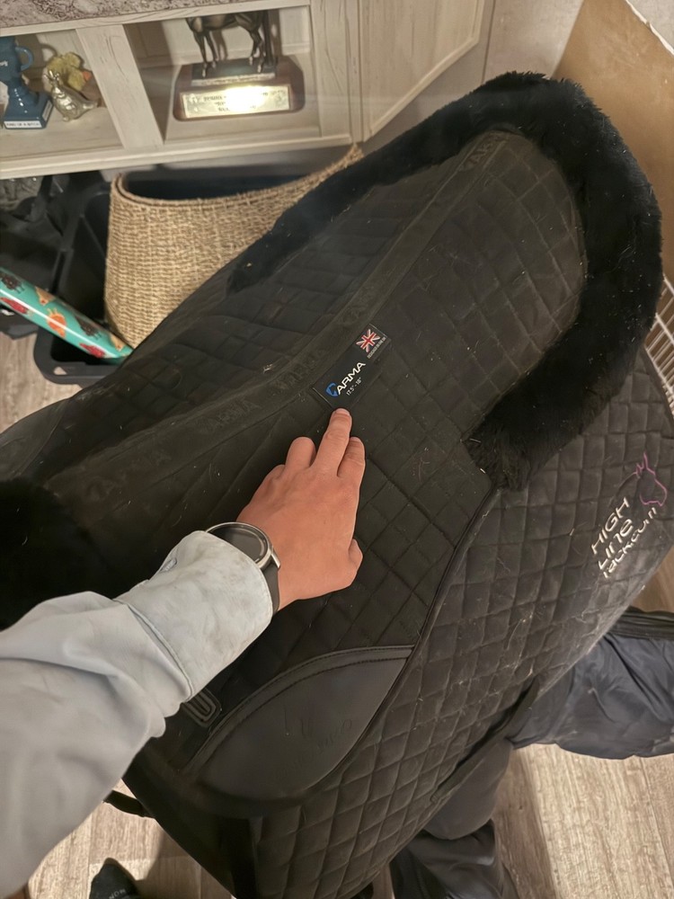 Crosby English saddle 17” seat