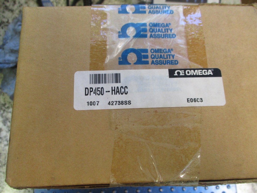 NEW OMEGA DIGITAL PANEL METER 110V DP450-HACC