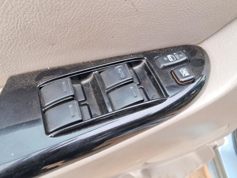 Fuse Box Engine Fits 04-06 SIENNA 4877693