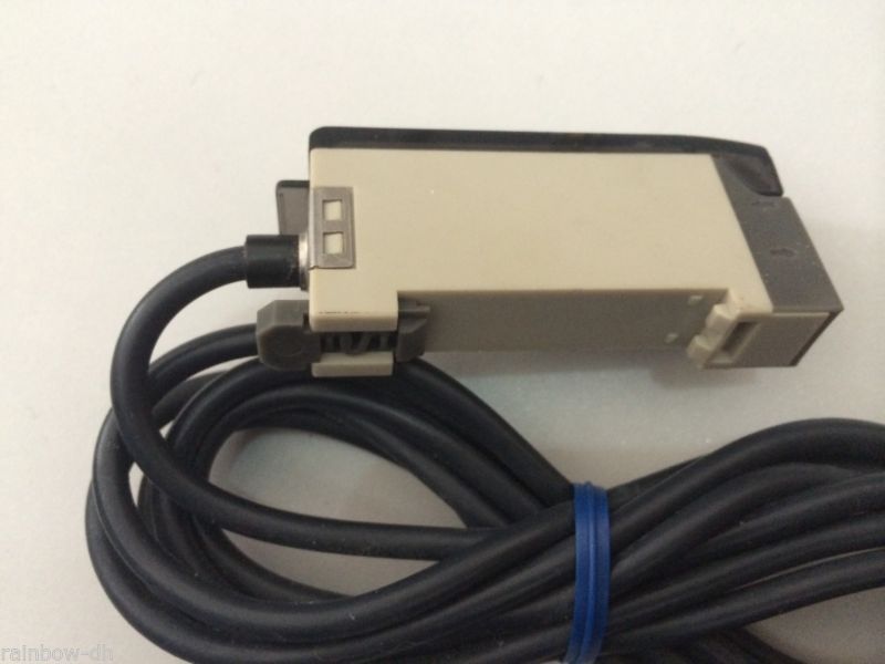 1pcs Photoelectric Switch Sensor E3XA41 E3X-A41
