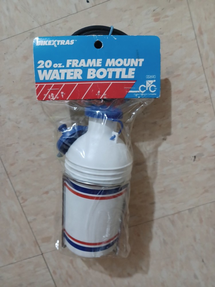 Vtg Bicycle 20 Oz Frame Mount Water Bottle