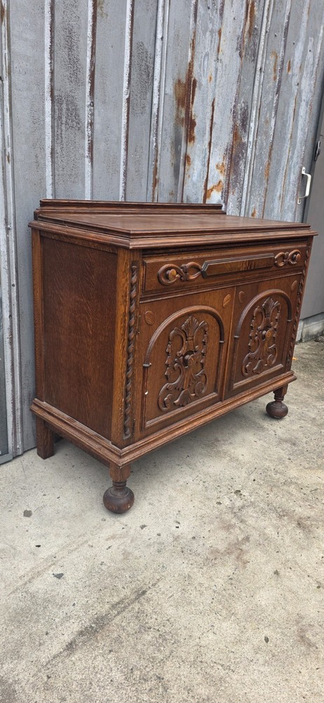 vintage sideboard buffet cabinet and table MUST MOVE!!!