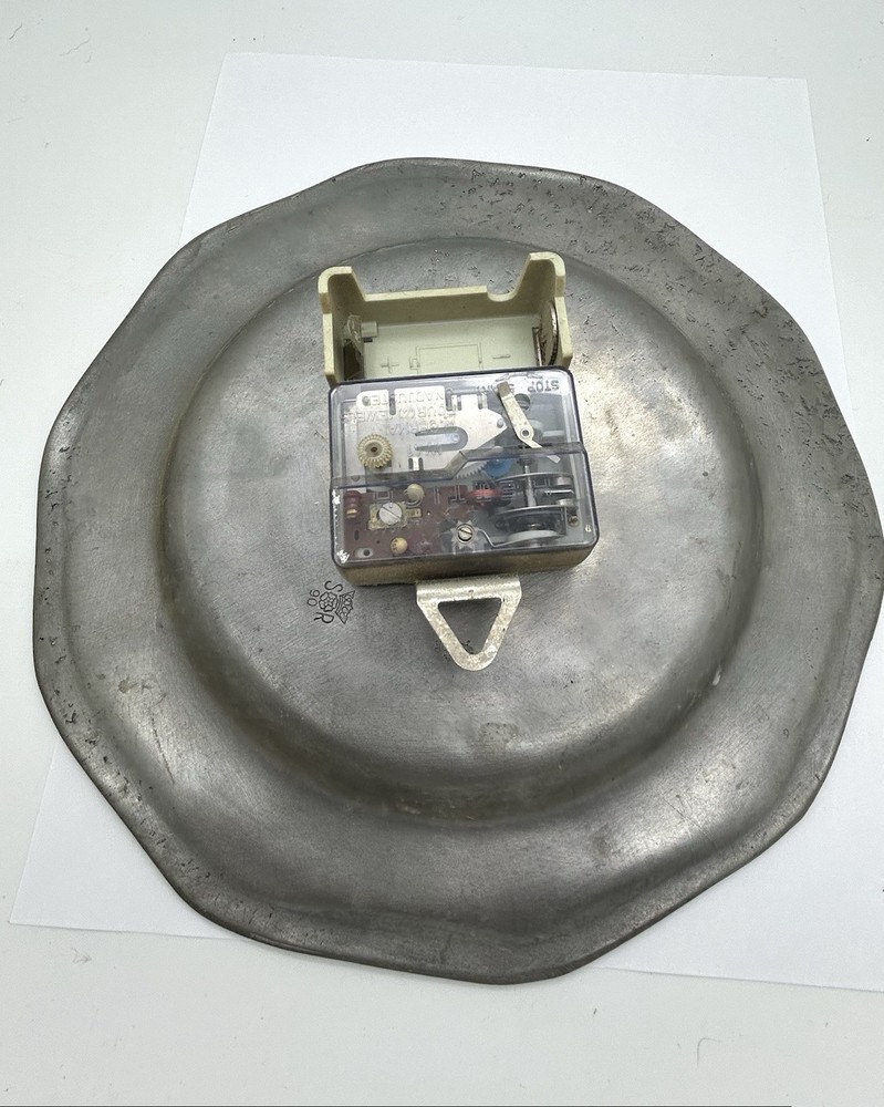 Pewter SR Roman Numeral 9” Clock 90%-Needs Work