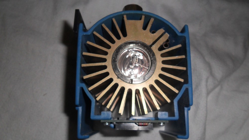 Perkins Elmer xenon bulb module y1798 with bulb