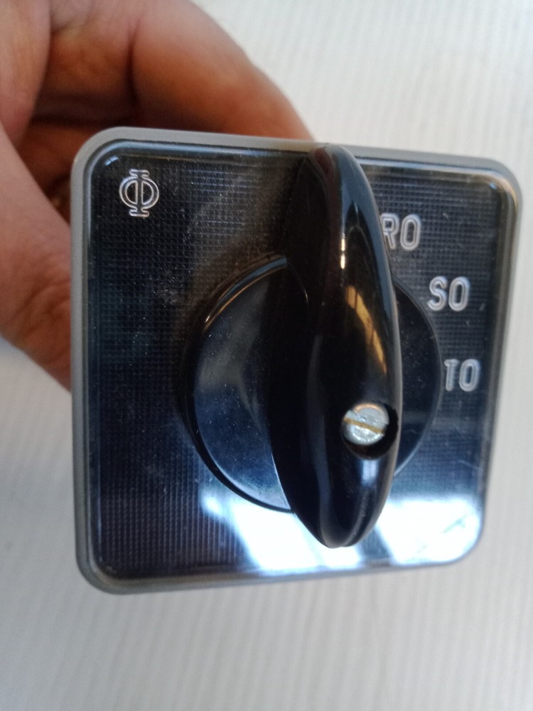 New Kraus & Naimer C18 A005E Switch