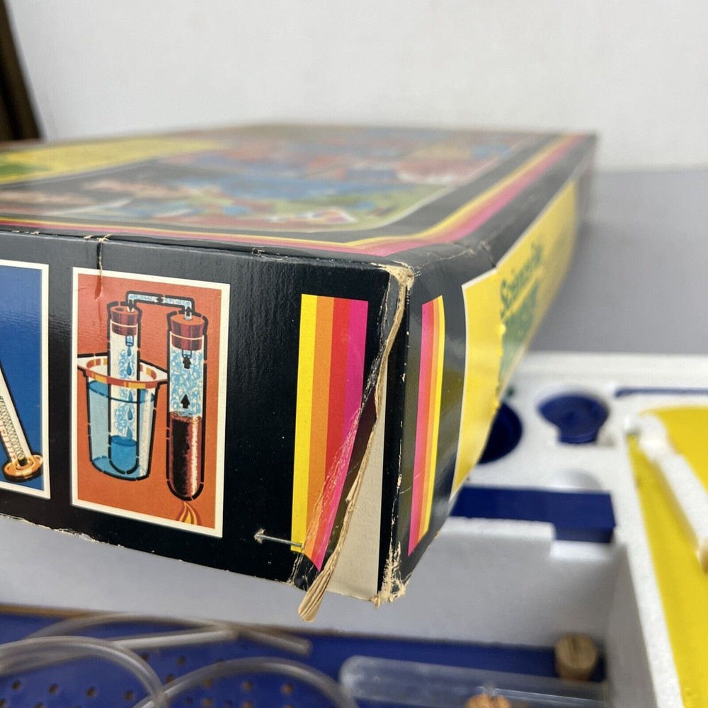 Vintage Science Fair Physics 280 Experiments 1000 Components 1980’s