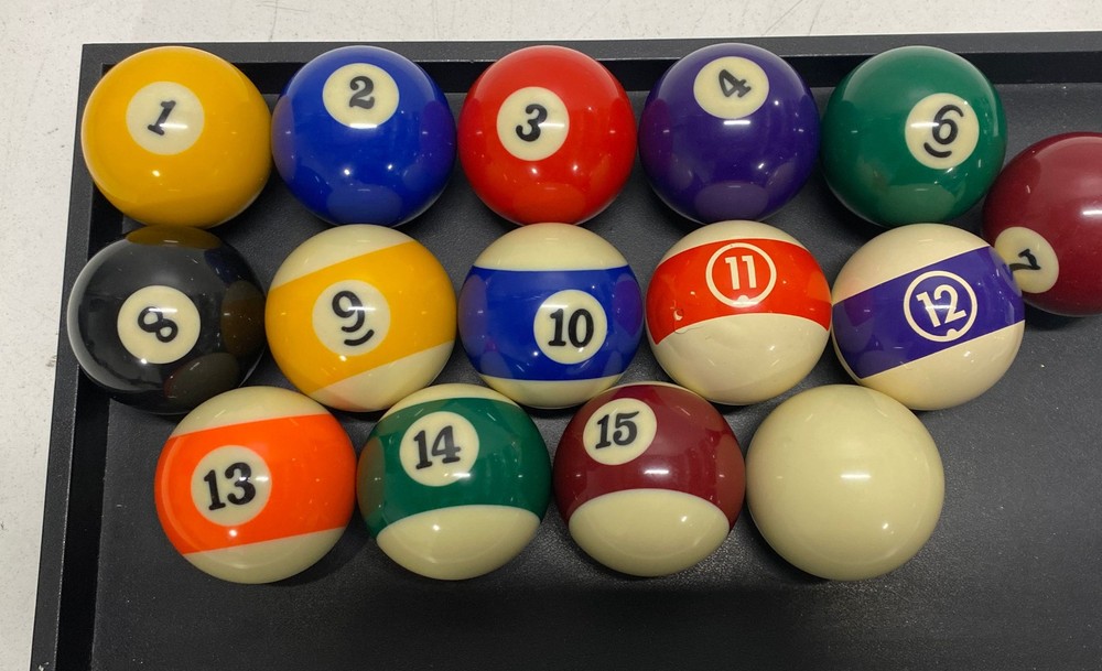 Billiards Pool Balls Set
