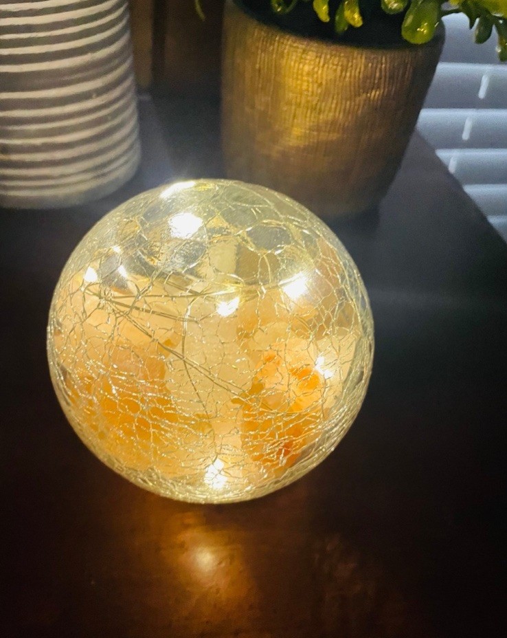 LED Crackle Globe with Himalayan Salt