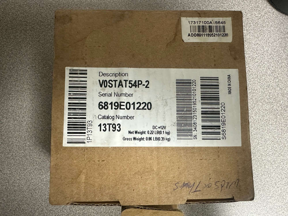 Lennox Wired Controller, Non-Programmable, V0STAT54P-2, VRF