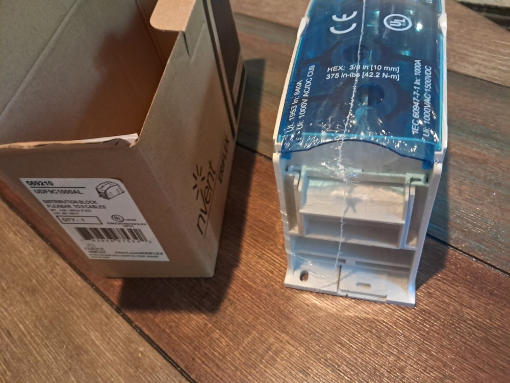 NEW nVent ERIFLEX UDF9C1000AL Distribution Block 1000A 9-Cable Flexibar