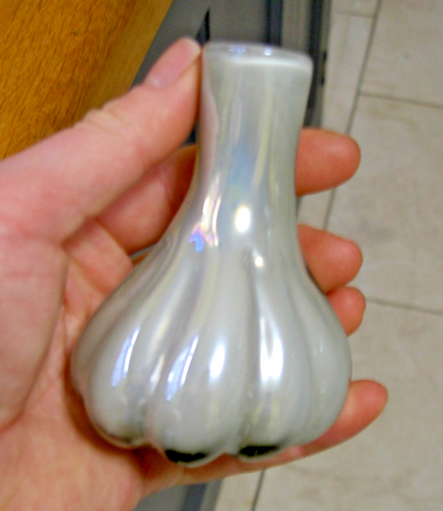HAND MADE GLASS GARLIC SHAPE POTION BOTTLE GREY APOTHECARY WITCH WIZARD