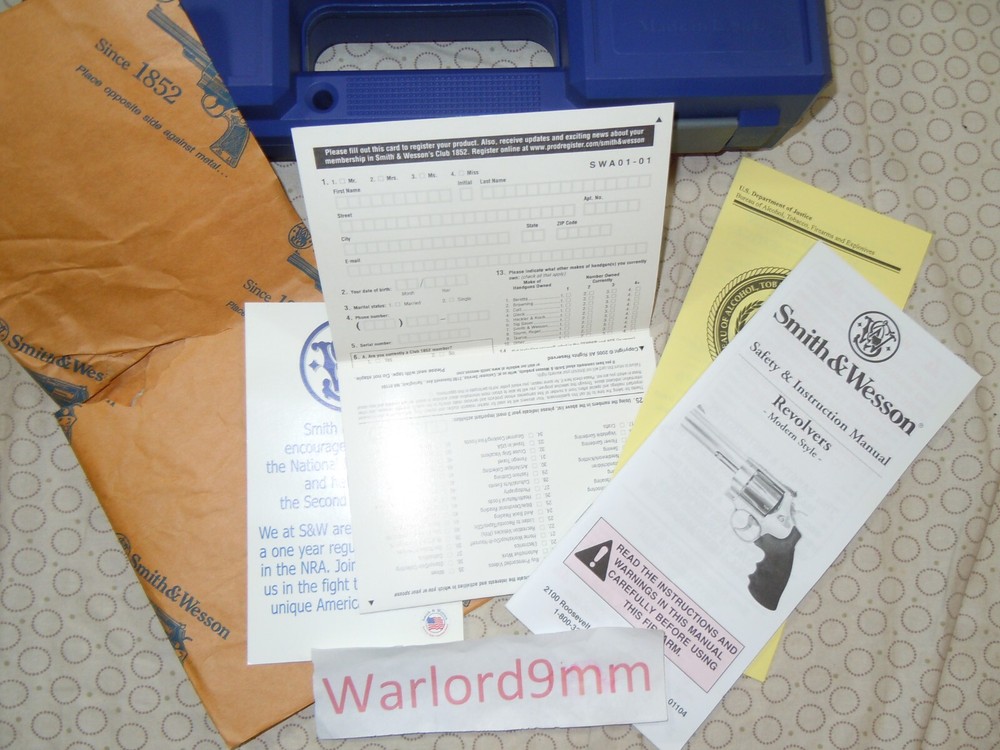 SMITH & WESSON MODEL 638 FACTORY HARD CASE + MANUAL - 60619.