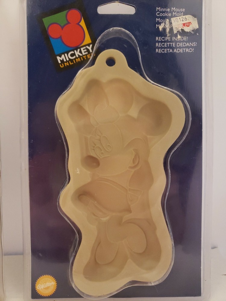 Wilton Cookie Molds: Minnie Mouse & Bugs Bunny Baking Molds